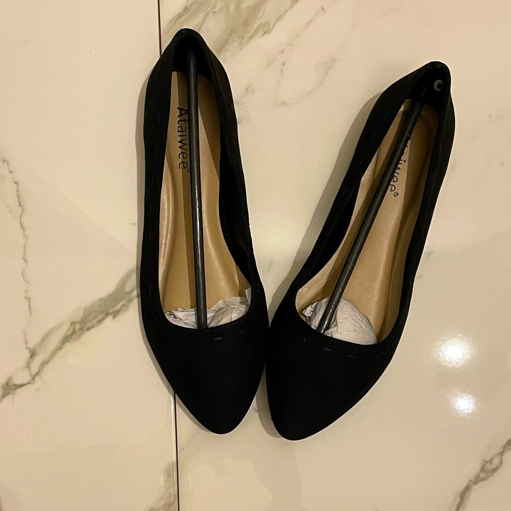 NWT Wide Fit Ballet Flats